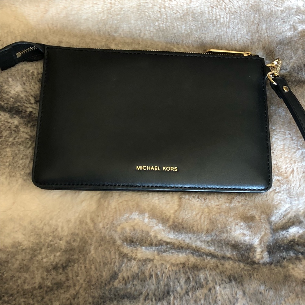 Michael Kors Wristlet
